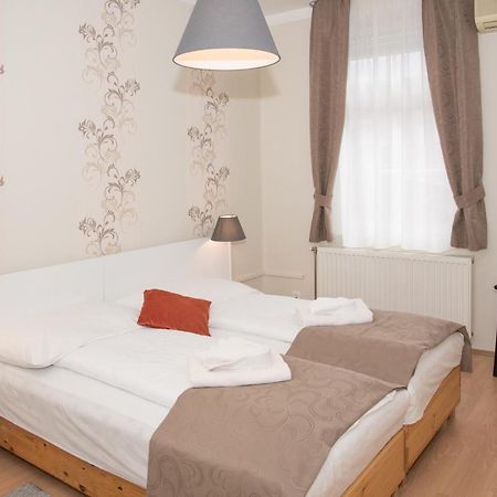 Astoria Panzio Bed & Breakfast Hévíz Eksteriør bilde