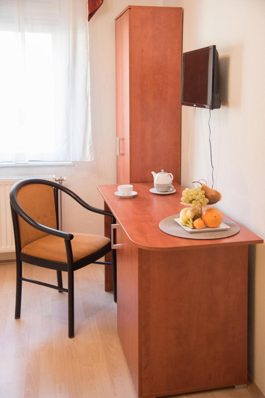 Astoria Panzio Bed & Breakfast Hévíz Eksteriør bilde